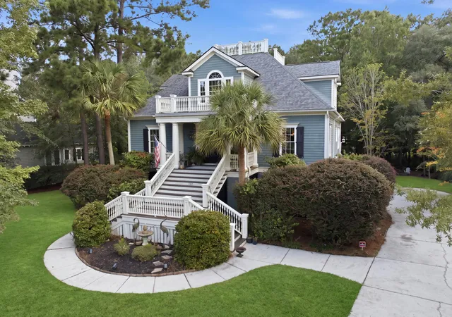 Photo 3 of Single family home for sale at 1737 W Canning Dr, Mount Pleasant, SC 29466 | MLS# 26022974 | Listing updated on 2026-09-08