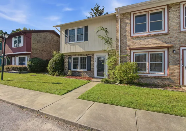 Photo 3 of Townhouse for sale at 114 Brush Blvd, Goose Creek, SC 29445 | MLS# 26020843 | Listing updated on 2026-09-12
