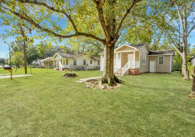 Photo 2 of Single family home for sale at 2674 Houston St, North Charleston, SC 29405 | MLS# 24028882 | Listing updated on 2026-09-08