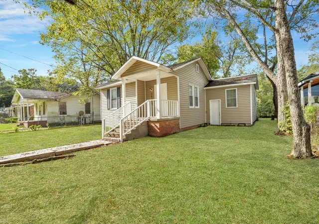 Photo 3 of Single family home for sale at 2674 Houston St, North Charleston, SC 29405 | MLS# 24028882 | Listing updated on 2026-09-08
