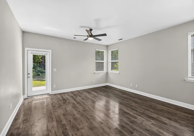 Photo 5 of Sale Pending at 1184 Warrens Way, Manning, SC 29102 | MLS# 26021776 | Listing updated on 2026-08-26