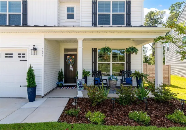 Photo 3 of Single family home for sale at 134 Palfrey Dr, Ridgeville, SC 29472 | MLS# 26023460 | Listing updated on 2026-10-09