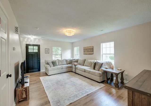 Photo 2 of Single family home for sale at 5095 Thornton Dr, Summerville, SC 29485 | MLS# 26019813 | Listing updated on 2026-09-16
