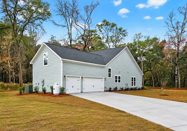 Photo 1 of Single family home for sale at 1347 Sea Aire Dr, Charleston, SC 29412 | MLS# 26016996 | Listing updated on 2026-09-17