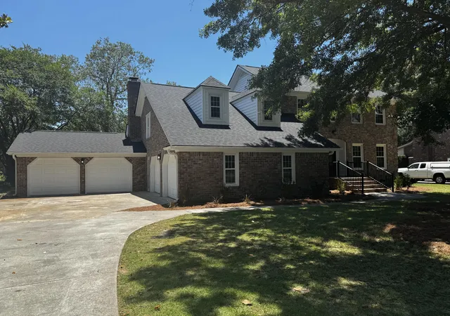 Homes for sale in Mount Pleasant, SC | 1154 Plantation Ln, Mount Pleasant, SC 29464 | MLS# 26017419