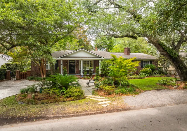 1st image of 114 Live Oak Dr, Mount Pleasant, SC 29464 | MLS# 26018230