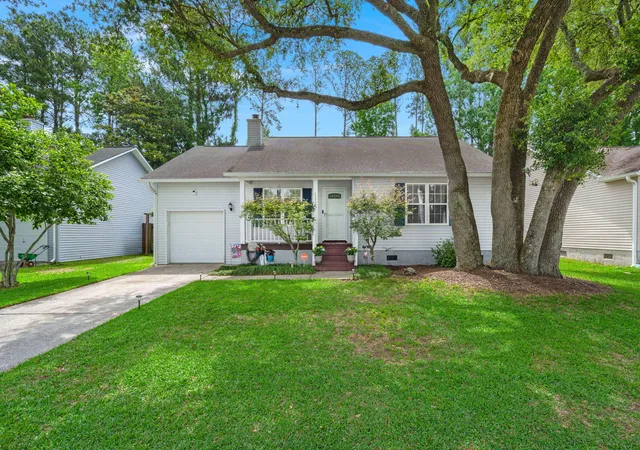 Photo 3 of Single family home for sale at 4292 Lavender Ln, North Charleston, SC 29420 | MLS# 26022510 | Listing updated on 2026-09-15