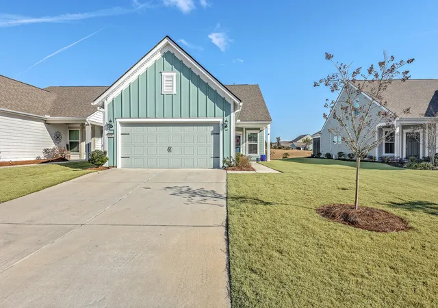 Photo 2 of Single family home for sale at 174 Garden Gate Way, Summerville, SC 29486 | MLS# 26020619 | Listing updated on 2026-09-02