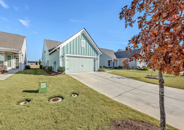 Photo 3 of Single family home for sale at 174 Garden Gate Way, Summerville, SC 29486 | MLS# 26020619 | Listing updated on 2026-09-02