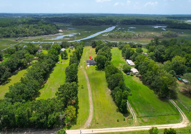 Photo 1 of Single family home for sale at 2039 Bentz Rd, Wadmalaw Island, SC 29487 | MLS# 26022665 | Listing updated on 2026-08-12