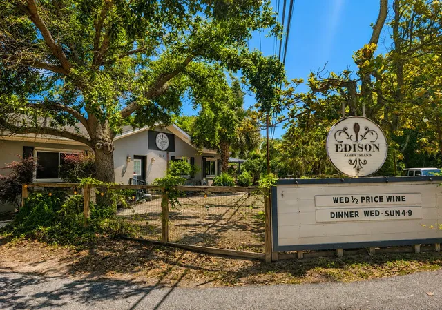 Homes for sale in Charleston, SC | 1045 Seaside Ln #Apt A & B, Charleston, SC 29412 | MLS# 26014519