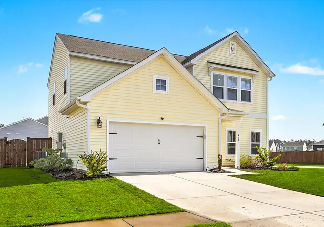 Photo 2 of Single family home for sale at 418 Carrara Dr, Summerville, SC 29486 | MLS# 26016791 | Listing updated on 2026-10-08