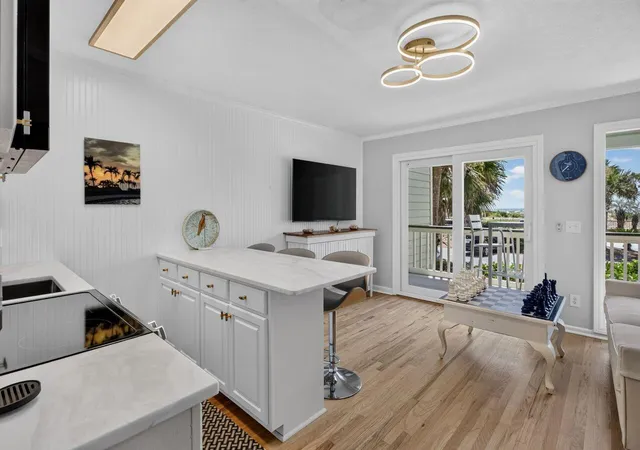 Listing Photo 5 - Condo for sale in building located at 1300 Ocean Blvd, Isle Of Palms, SC 29451 - Unit #128