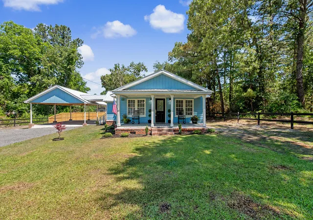 Homes for sale in Eutawville, SC | 192 Bounty Rd, Eutawville, SC 29048 | MLS# 26014836