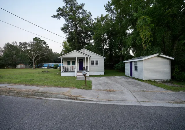 Photo 3 of Single family home for sale at 2515 Jonah St, North Charleston, SC 29406 | MLS# 26022678 | Listing updated on 2026-09-02