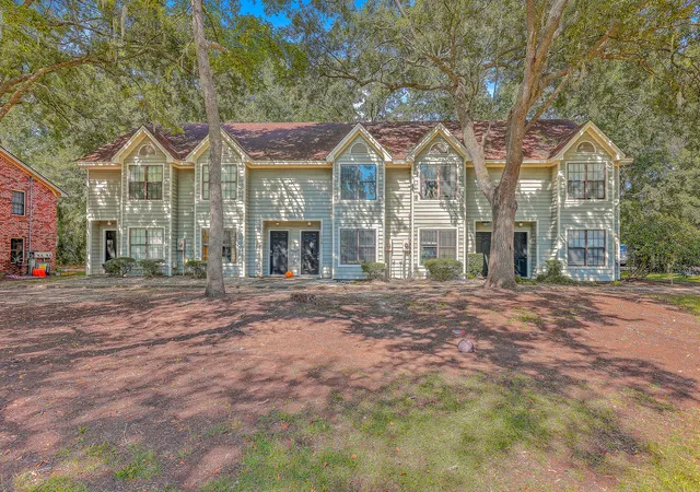Homes for sale in Mount Pleasant, SC | 904 Sea Gull Dr, Mount Pleasant, SC 29464 | MLS# 26016448