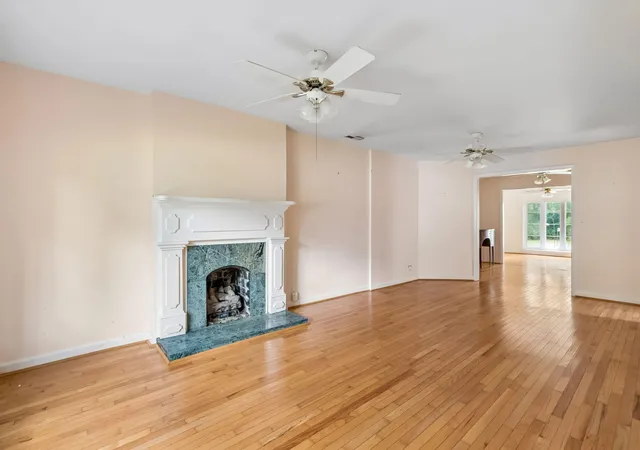 Photo 4 of Single family home for sale at 214 Island Dr, Charleston, SC 29407 | MLS# 26024573 | Listing updated on 2026-09-17