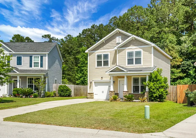 2nd image of 243 Oglethorpe Cir, Moncks Corner, SC 29461 | MLS# 26021491