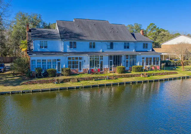 1st image of 205 Woodlake Dr, Summerville, SC 29485 | MLS# 26021732