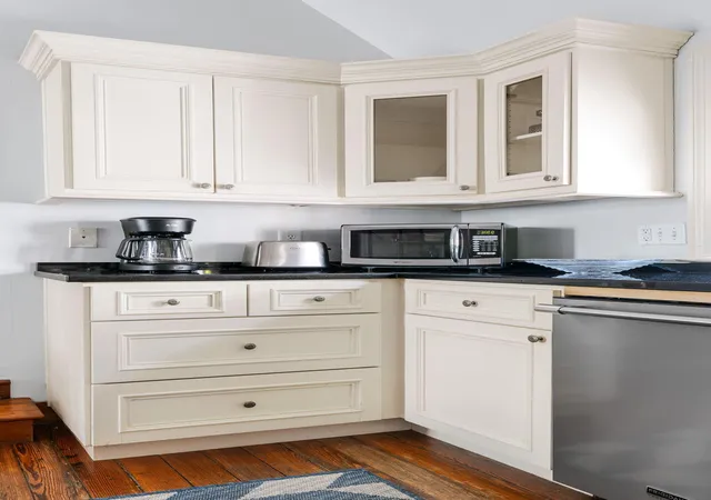 Photo 4 of Townhouse for sale at 162 Spring St #B, Charleston, SC 29403 | MLS# 26018070 | Listing updated on 2026-06-30