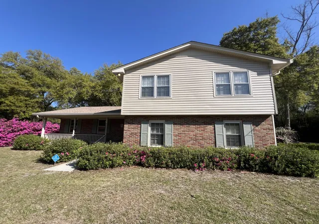 Homes for sale in Walterboro, SC | 204 Gervais St, Walterboro, SC 29488 | MLS# 26008871