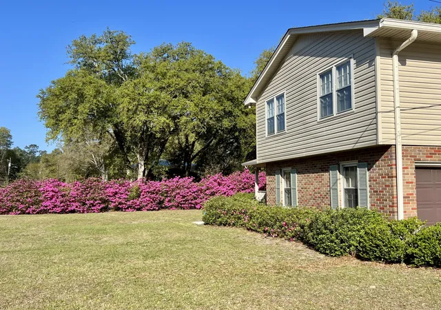 Homes for sale in Walterboro, SC | 204 Gervais St, Walterboro, SC 29488 | MLS# 26008871