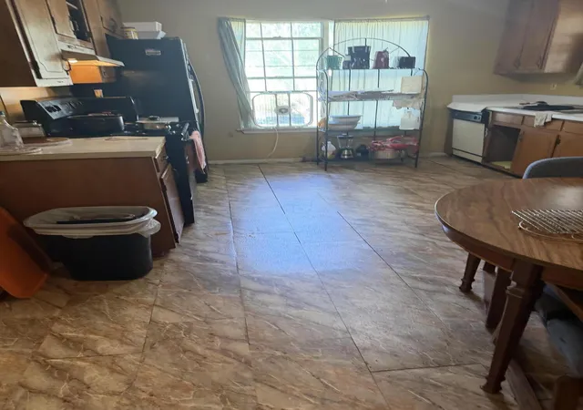 Photo 3 of Sale Pending at 8547 Bentwood Dr, North Charleston, SC 29406 | MLS# 26023825 | Listing updated on 2026-09-16