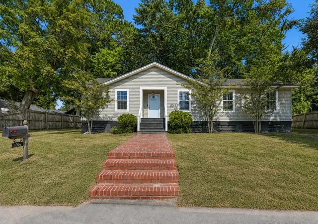 Photo 1 of Single family home for sale at 1006 Fiall St, Charleston, SC 29407 | MLS# 26017080 | Listing updated on 2026-09-17