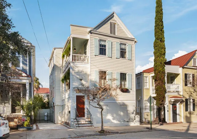 Homes for sale in Charleston, SC | 78 Vanderhorst St, Charleston, SC 29403 | MLS# 26004624