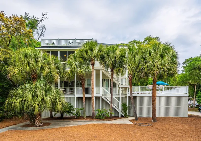 Homes for sale in Isle Of Palms, SC | 17 Sand Dollar Dr, Isle Of Palms, SC 29451 | MLS# 26012715