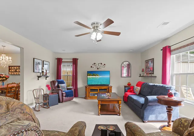 Photo 4 of Single family home for sale at 120 Thistle Rd, Goose Creek, SC 29445 | MLS# 26011896 | Listing updated on 2026-08-17