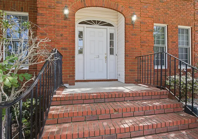 Photo 4 of Single family home for sale at 113 N Gateshead Xing, Goose Creek, SC 29445 | MLS# 26022741 | Listing updated on 2026-09-03
