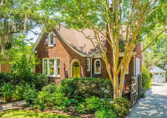 Photo 3 of Single family home for sale at 18 Stocker Dr, Charleston, SC 29407 | MLS# 26017914 | Listing updated on 2026-09-09