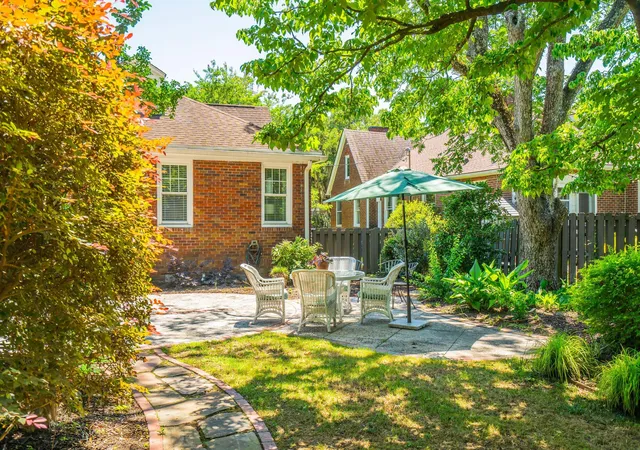 Photo 3 of Single family home for sale at 18 Stocker Dr, Charleston, SC 29407 | MLS# 26017914 | Listing updated on 2026-09-09
