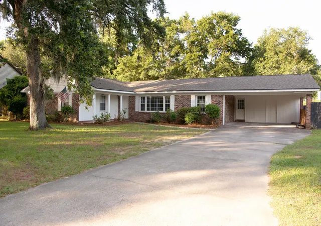 Homes for sale in Mount Pleasant, SC | 1203 Calais Dr, Mount Pleasant, SC 29464 | MLS# 26014439