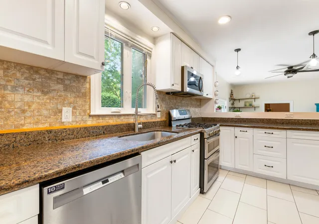 Photo 3 of Single family home for sale at 743 Waterloo St, Charleston, SC 29412 | MLS# 26020290 | Listing updated on 2026-09-18