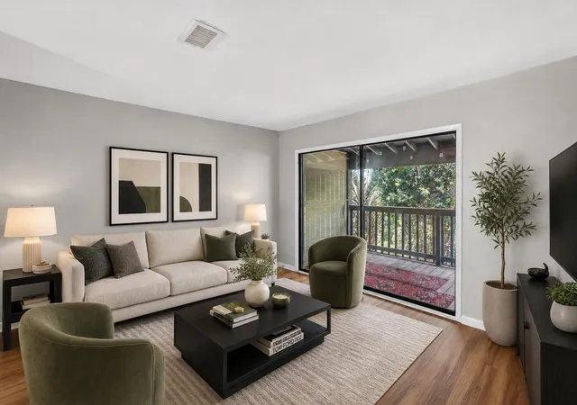 1st image of 1530 Fort Johnson Rd #Apt 1l, Charleston, SC 29412 | MLS# 26023734
