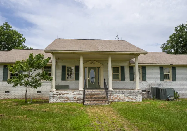 Photo 3 of Single family home for sale at 940 Old Sandy Run Rd, Gaston, SC 29053 | MLS# 26022432 | Listing updated on 2026-08-08