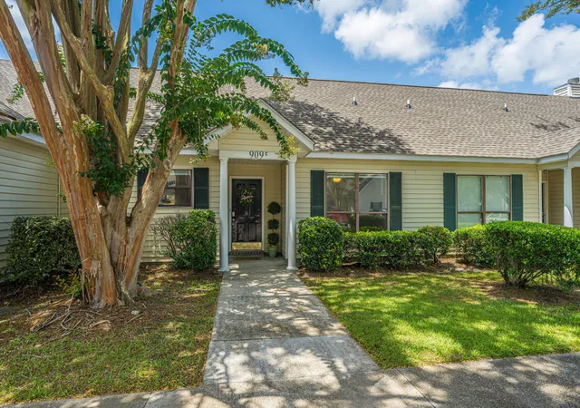 Photo 1 of Townhouse for sale at 909 E Estates Blvd #Apt C, Charleston, SC 29414 | MLS# 26022733 | Listing updated on 2026-09-16
