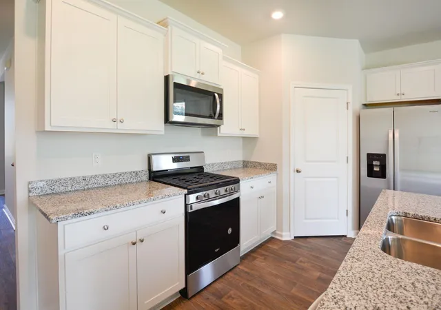 Photo 4 of Single family home for sale at 411 Zenith Blvd, Summerville, SC 29486 | MLS# 26006674 | Listing updated on 2026-09-16