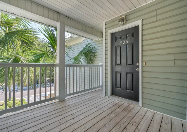 Photo 3 of Townhouse for sale at 305 Pickering Ln, Charleston, SC 29414 | MLS# 26019748 | Listing updated on 2026-09-10