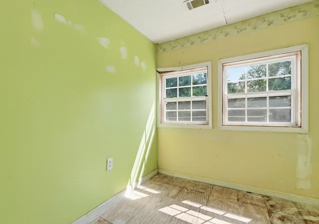 image of 125 Lewis St, Walterboro, SC 29488 | MLS# 26023089