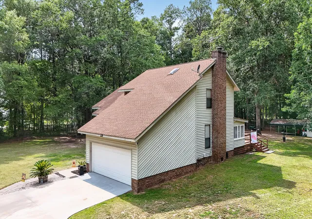 Homes for sale in Bamberg, SC | 700 Highland Cir, Bamberg, SC 29003 | MLS# 26019396
