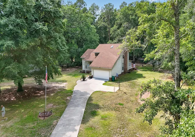 Homes for sale in Bamberg, SC | 700 Highland Cir, Bamberg, SC 29003 | MLS# 26019396