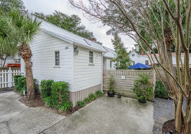 4th image of 425 King St, Mount Pleasant, SC 29464