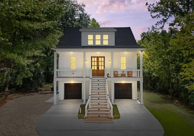 Photo 1 of Single family home for sale at 1216 Old Towne Rd, Charleston, SC 29407 | MLS# 26019633 | Listing updated on 2026-08-29