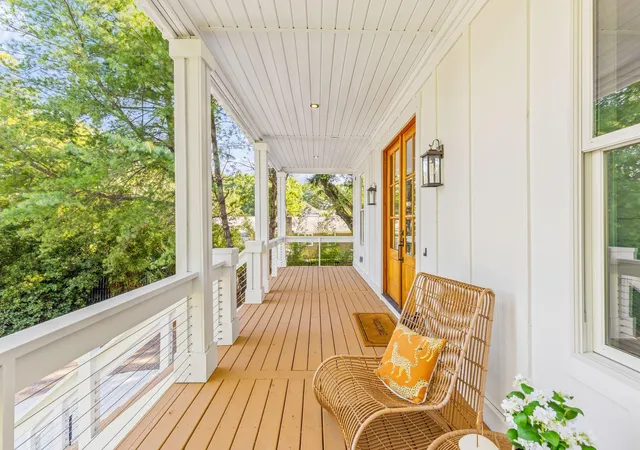 Photo 2 of Single family home for sale at 1216 Old Towne Rd, Charleston, SC 29407 | MLS# 26019633 | Listing updated on 2026-08-29