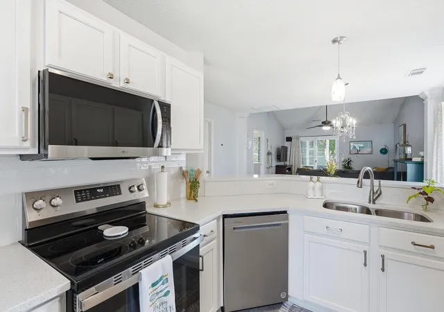 image of 7331 Suncatcher Dr, Hanahan, SC 29410 | MLS# 26023782
