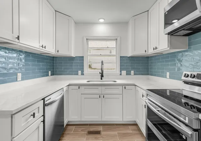 2nd image of 1602 Rifle Range Rd, Mount Pleasant, SC 29464 | MLS# 26017450