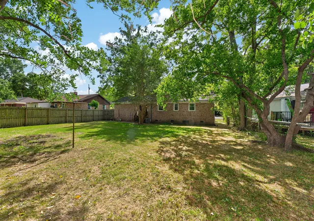 Homes for sale in Goose Creek, SC | 322 Mary Scott Dr, Goose Creek, SC 29445 | MLS# 26012338